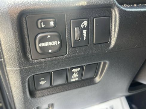 Used 2017 Toyota 4Runner SR5 Premium AWD/4WD image 12