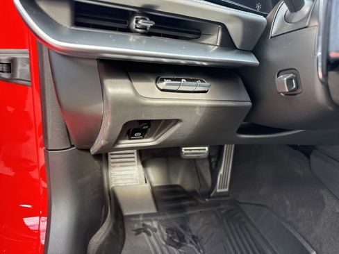 New 2026 Chevrolet Corvette Stingray Premium Cpe w/ Z51 Performance Package image 16