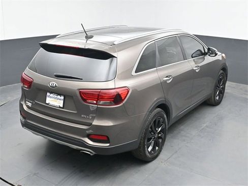 Used 2020 Kia Sorento EX image 40