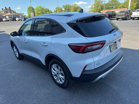 Used 2025 Ford Escape Active FWD image 7