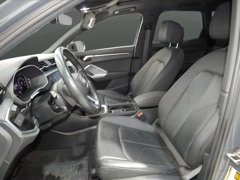 Used 2020 Audi Q3 2.0T Premium w/ Convenience Package image 16