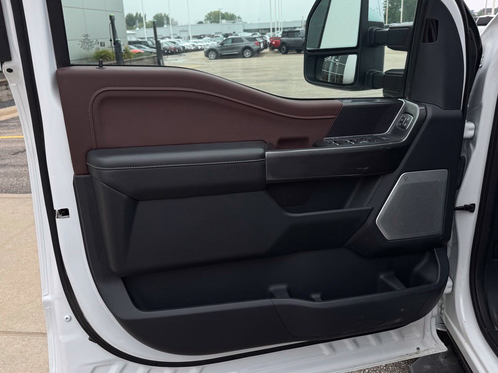 Used 2022 Ford F150 Lariat w/ Equipment Group 502A High AWD/4WD image 9