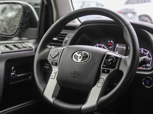 Used 2021 Toyota 4Runner SR5 Premium image 15