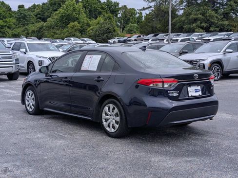 Used 2021 Toyota Corolla LE FWD image 7