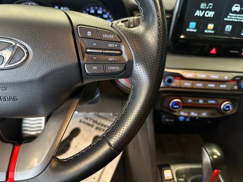 Used 2020 Hyundai Veloster Turbo image 12