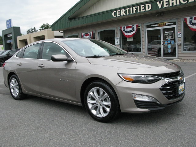 Used 2024 Chevrolet Malibu LT FWD image 2