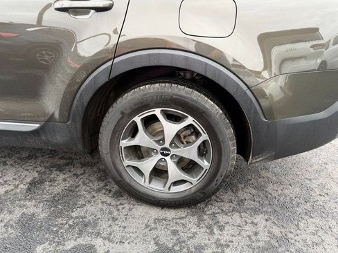 Used 2022 Kia Telluride EX image 23