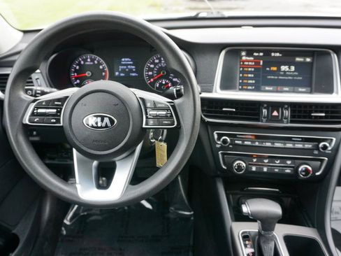 Used 2020 Kia Optima LX FWD image 9