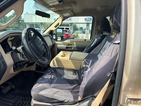 Used 2011 Ford F250 XLT w/ XLT Interior Pkg AWD/4WD image 6