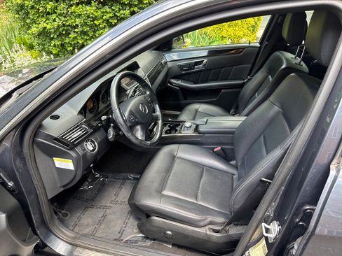 Used 2011 Mercedes-Benz E 350 4MATIC Sedan image 14