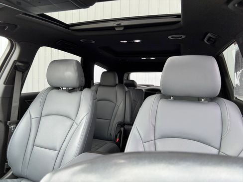 Used 2023 Buick Enclave Essence w/ Experience Buick Package image 13