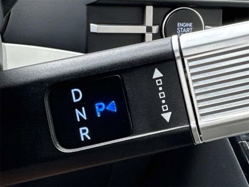 Used 2024 Hyundai Santa Fe Calligraphy image 13