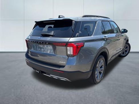 New 2026 Ford Explorer Active w/ Active Comfort Package AWD/4WD image 4