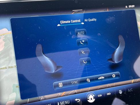 Certified 2025 Mercedes-Benz E 350 4MATIC Sedan image 23