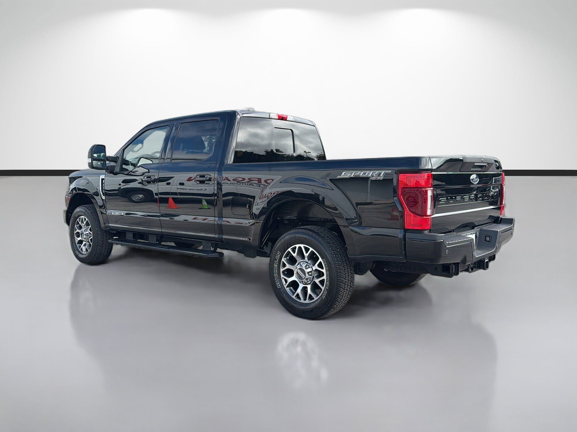 Used 2022 Ford F250 Lariat w/ Lariat Ultimate Package AWD/4WD image 5