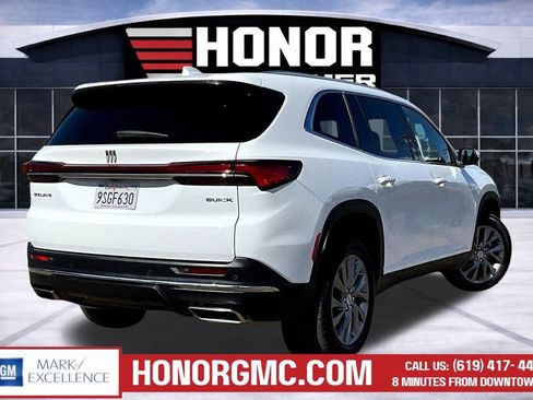 Used 2025 Buick Enclave Preferred image 6