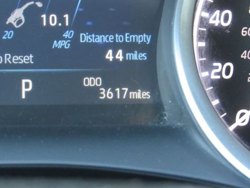 Used 2024 Toyota Camry XLE image 39