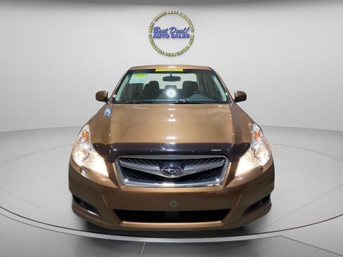 Used 2011 Subaru Legacy 2.5i Limited w/ Popular Equipment Group 2C AWD/4WD image 6