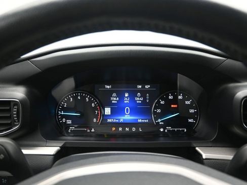 Used 2021 Ford Explorer XLT w/ Equipment Group 202A RWD image 15