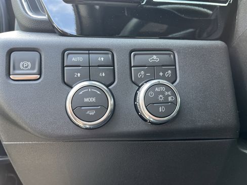 New 2026 GMC Sierra 1500 Elevation image 21