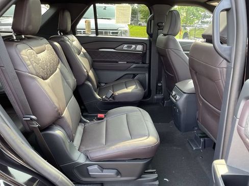New 2026 Ford Explorer Platinum w/ LUX Leather Package AWD/4WD image 23