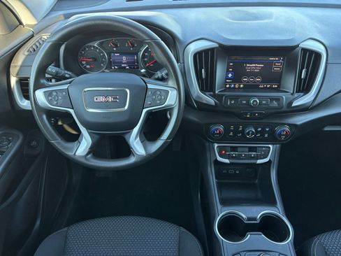 Used 2023 GMC Terrain SLE w/ Driver Convenience Package AWD/4WD image 16