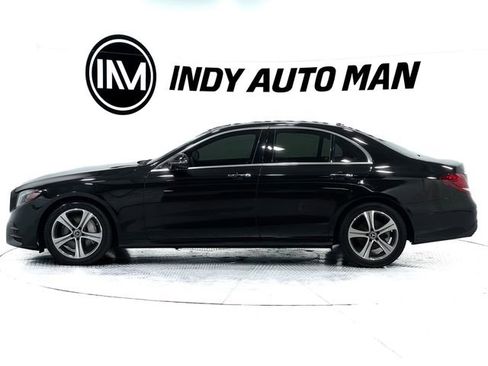 Used 2017 Mercedes-Benz E 300 4MATIC image 7