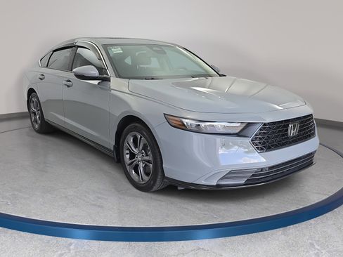 Used 2024 Honda Accord EX-L image 3