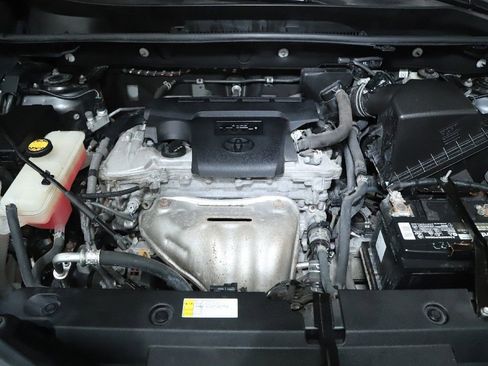 Used 2018 Toyota RAV4 Adventure AWD/4WD image 35