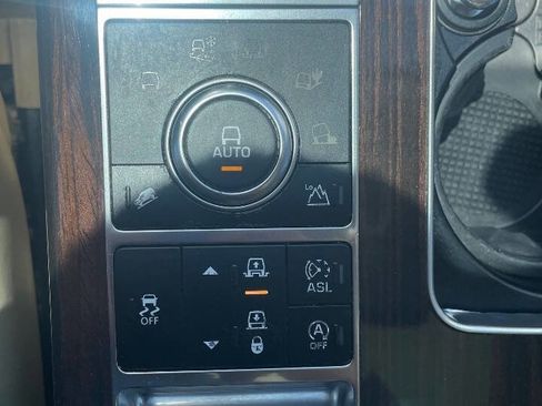 Used 2015 Land Rover Range Rover HSE AWD/4WD image 29