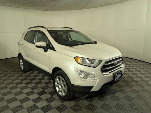 Used 2020 Ford EcoSport SE image 5