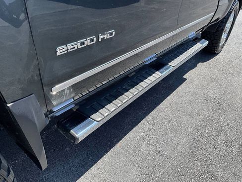 Used 2019 Chevrolet Silverado 2500 LTZ w/ Duramax Plus Package AWD/4WD image 36