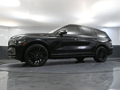 Used 2025 Lincoln Aviator Reserve w/ Jet Appearance Package image 63