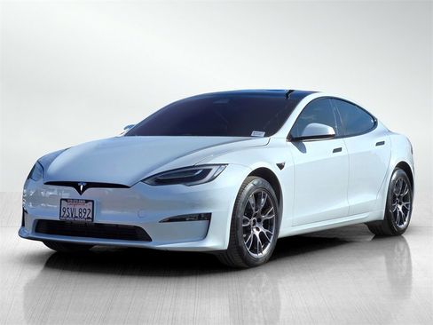 Used 2022 Tesla Model S image 8
