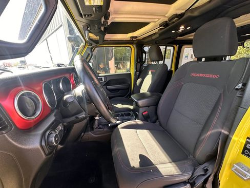 Used 2022 Jeep Wrangler Unlimited Rubicon w/ LED Lighting Group AWD/4WD image 12