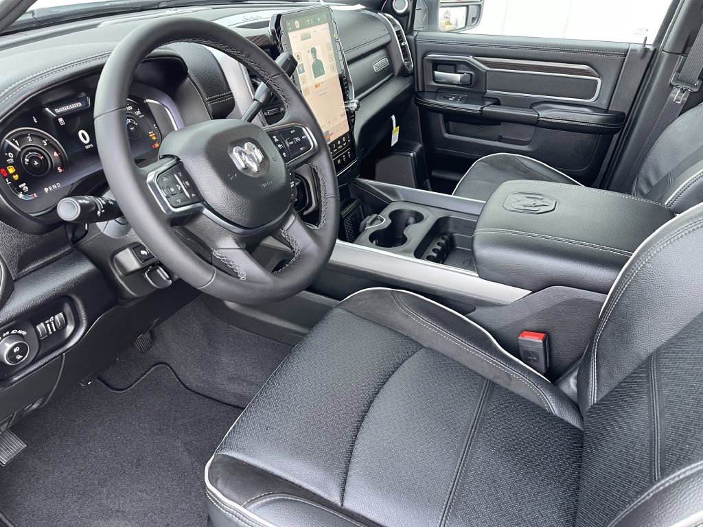 New 2026 RAM 2500 Laramie AWD/4WD image 11
