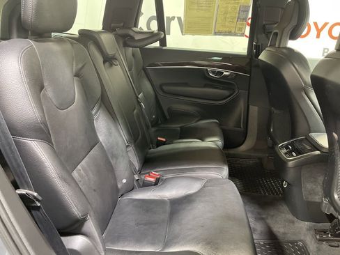 Used 2016 Volvo XC90 T6 Momentum image 13