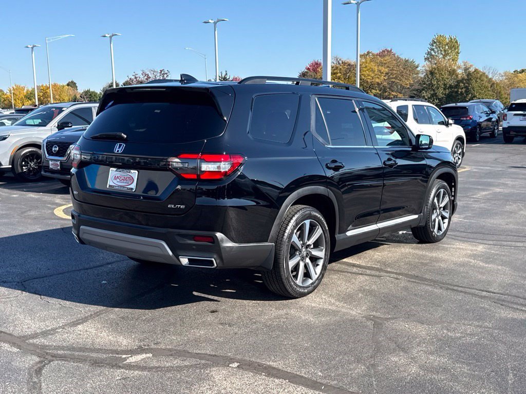 Used 2025 Honda Pilot Elite image 10