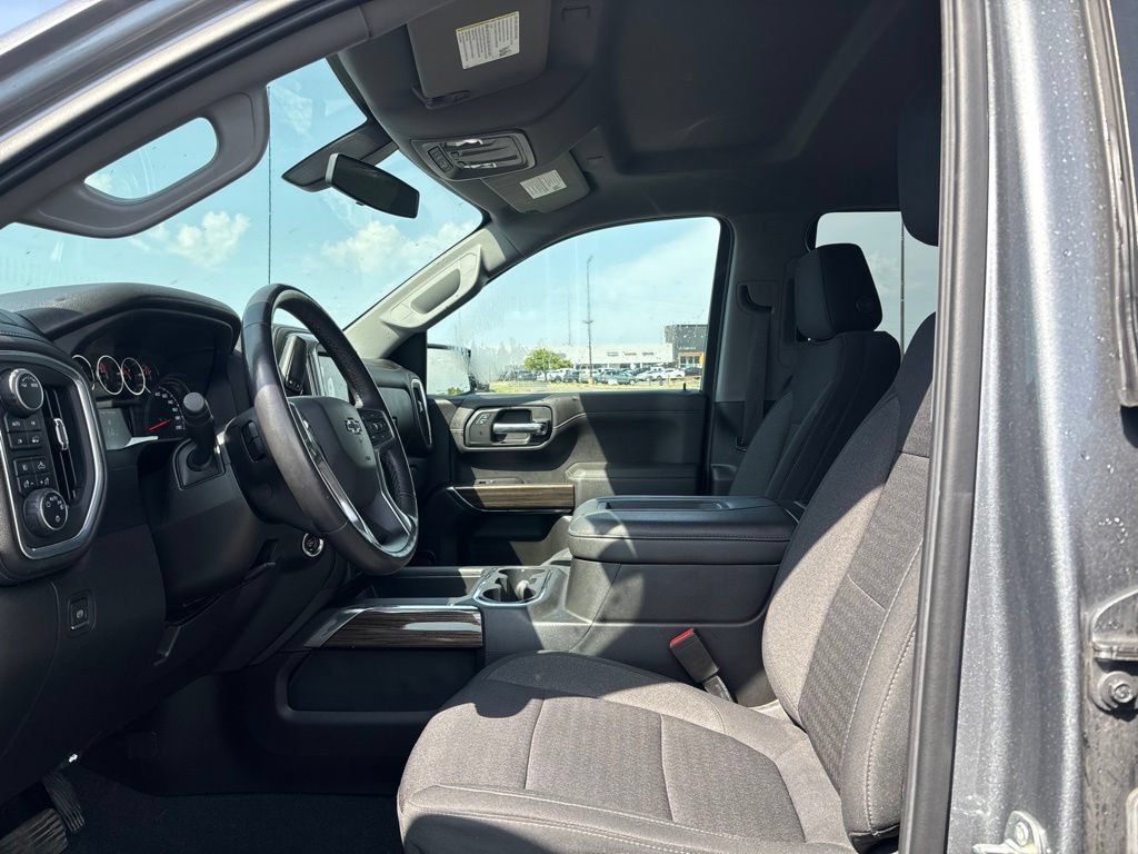 Used 2022 Chevrolet Silverado 1500 RST AWD/4WD image 10