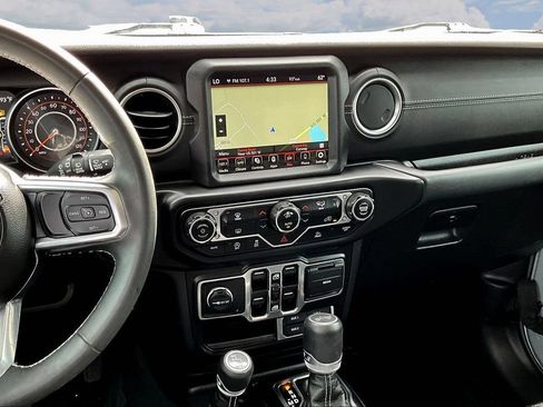 Used 2023 Jeep Wrangler Unlimited Sahara w/ Dual Top Group AWD/4WD image 11