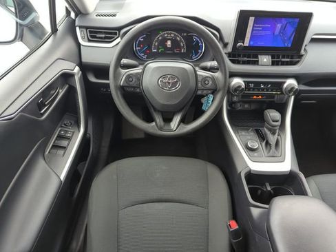 Used 2025 Toyota RAV4 LE AWD/4WD image 13