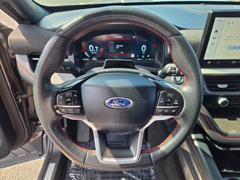 Used 2025 Ford Explorer ST-Line AWD/4WD image 38