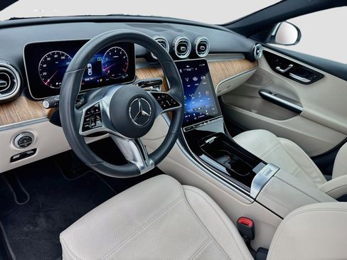 Used 2023 Mercedes-Benz C 300 Sedan image 7