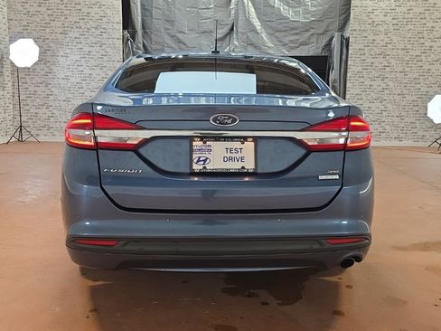Used 2018 Ford Fusion SE image 6