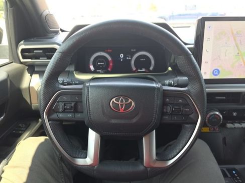 Used 2024 Toyota Tacoma TRD Off-Road w/ TRD Off Road Upgrade Package AWD/4WD image 15