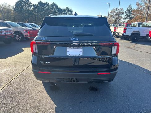New 2026 Ford Explorer Active image 27