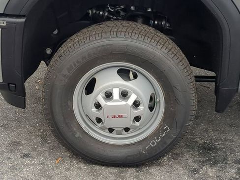 New 2026 GMC Sierra 3500 Pro image 12