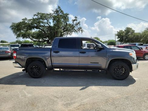 Used 2017 Toyota Tundra SR5 w/ SR5 Upgrade Package RWD image 4