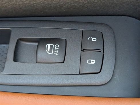 New 2026 Chrysler Pacifica Pinnacle image 35