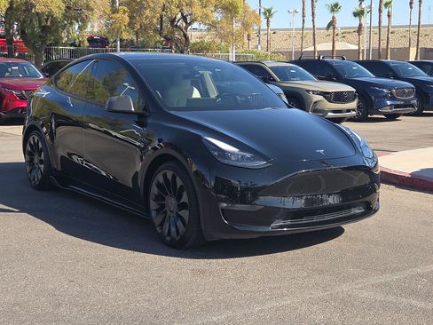 Used 2022 Tesla Model Y Performance AWD/4WD image 7